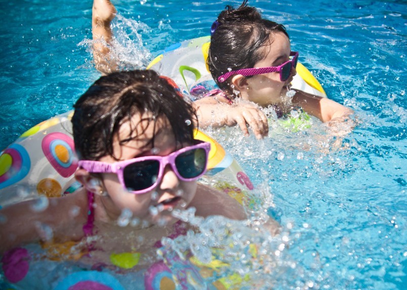 Swimming kids need Sunscreen